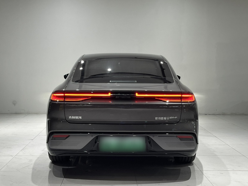 Geely Galaxy 8 2025 130km EM-P Starship Edition — снимка 14