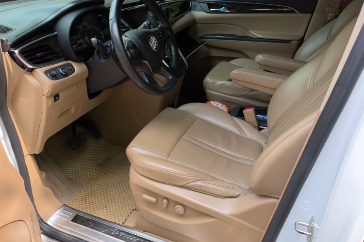 Used Buick GL8 2017 ES 28T Luxury Model China V Standard Driver Seat