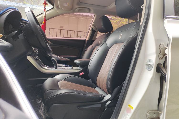 Used BYD Song New Energy 2017 Song DM 1.5TID All-Wheel Drive Luxury Model Left Front Seat