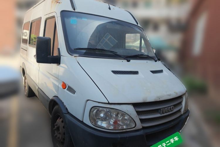 Used Iveco Power Daily 2012 2.5T-A32 Base Version Front Right 45 Deg