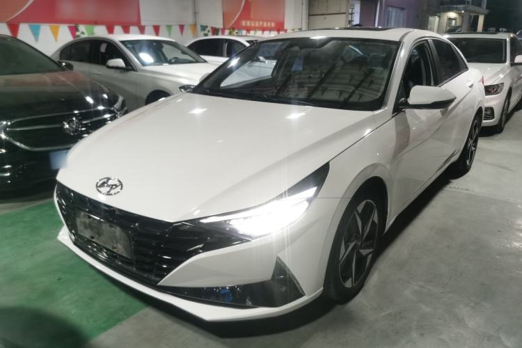 Used Hyundai Elantra 2022 1.5L CVT LUX Prestige Edition