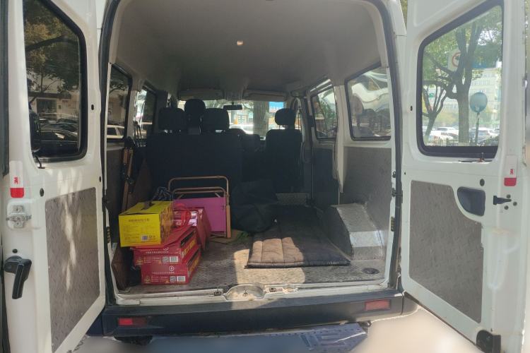 Used SAIC MAXUS Xintu V80 2019 2.5T Classic AMT Aoyuntong Short Wheelbase Mid-Roof 5/6-Seater