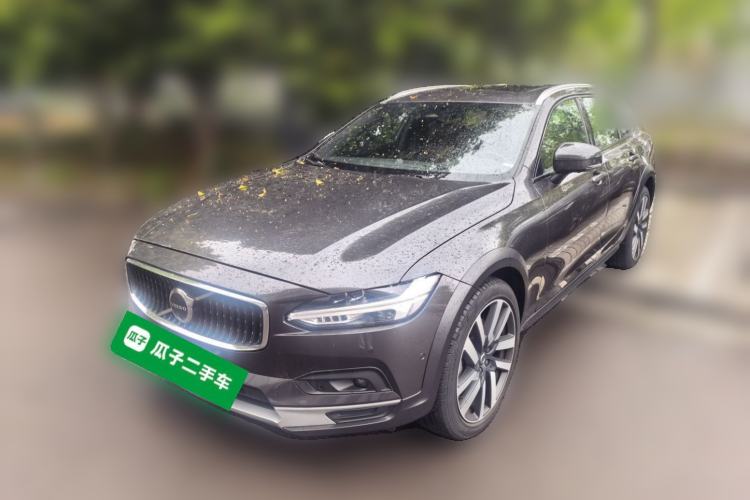 Used Volvo V90 2024 Cross Country B5 AWD Prestige Edition