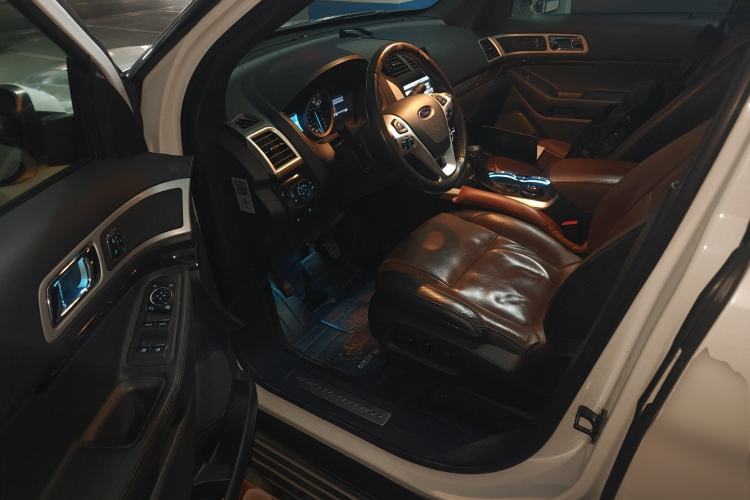 Used Ford Explorer 2013 3.5L Deluxe Model Driver Seat