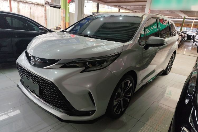 Used Toyota Granvia 2022 2.5L Hybrid Flagship Edition