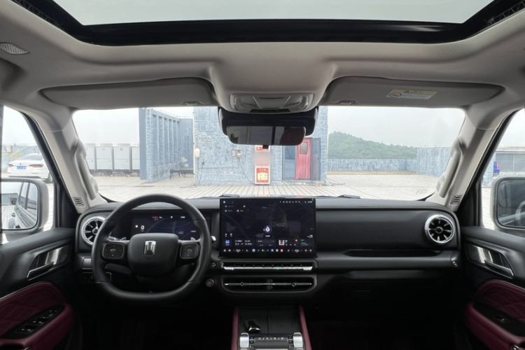 Used Tank 300 2025 2.0T Conqueror Interior 4