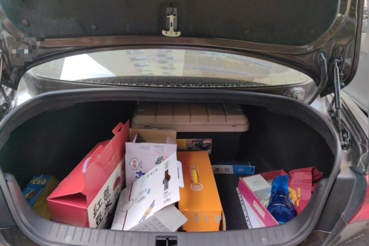 Used Infiniti Q50 2014 3.7L Luxury Edition Trunk