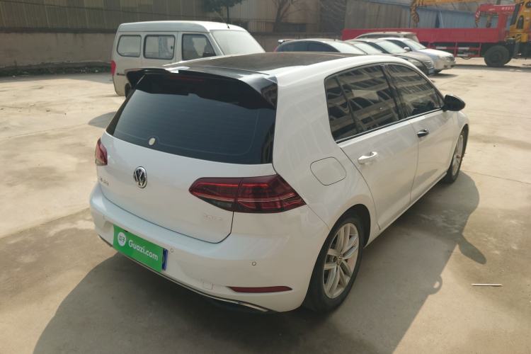 Used Volkswagen Golf 2018 230TSI Automatic Comfort Model Rear Right 45 Deg