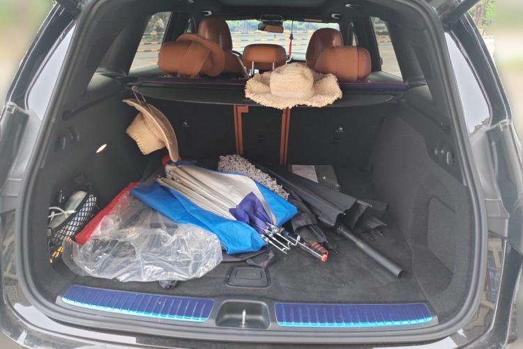 Used Mercedes-Benz GLC 2024 GLC 300 L 4MATIC Dynamic Edition 5-seater Trunk