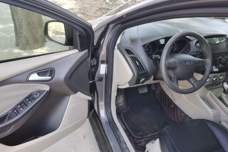 Used Ford Focus 2012 Sedan 1.6L Automatic Comfort Model