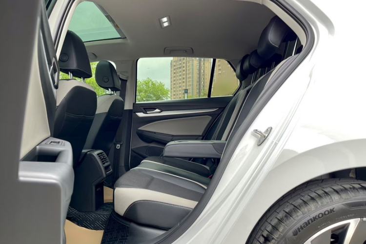 Used Volkswagen Golf 2023 Facelift 280TSI DSG Pro
