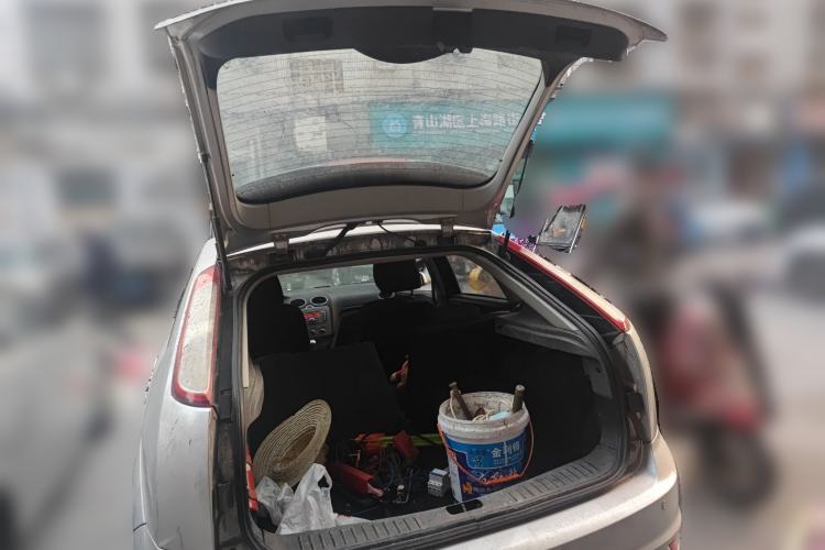 Used Ford Focus 2011 Hatchback 1.8L Manual Comfort Model
