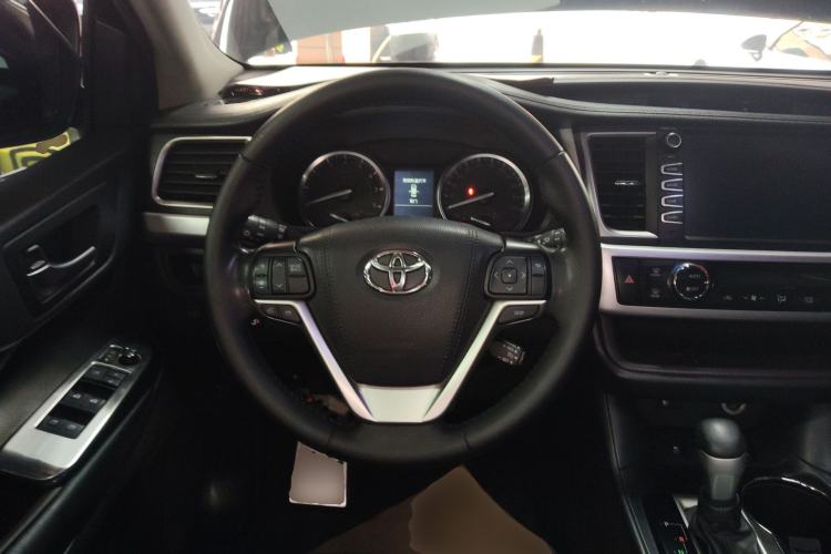 Used Toyota Highlander 2015 2.0T Four-Wheel Drive Luxury Edition 7-Seater