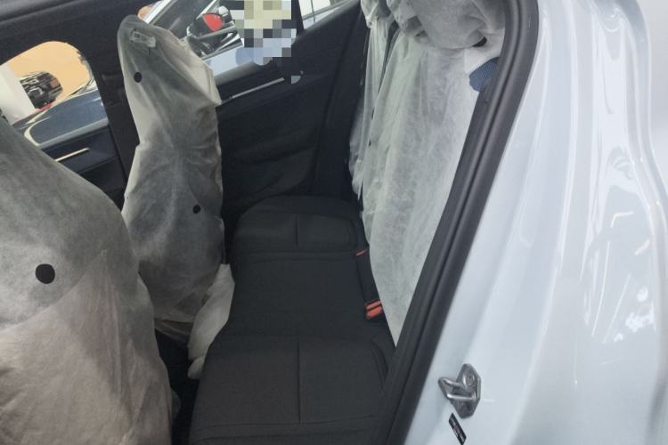 Used Volvo EX30 2025 Rear-Drive Long-Range Version Ultra