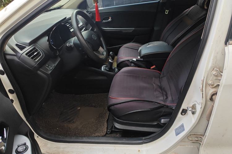 Used Kia K2 2011 Sedan 1.4L Manual Transmission GLS Left Front Seat