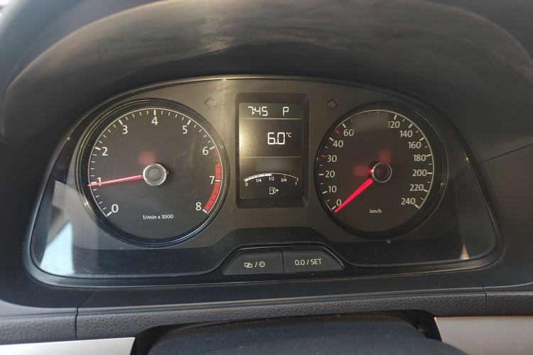 Used Volkswagen Lavida 2013 Revised Classic 1.6L Automatic Fashion Edition