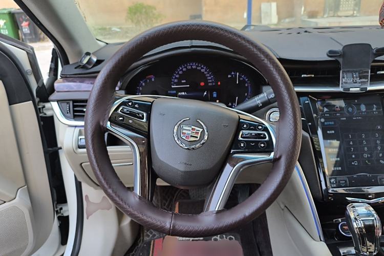 Used Cadillac XTS 2013 28T Comfort Model

