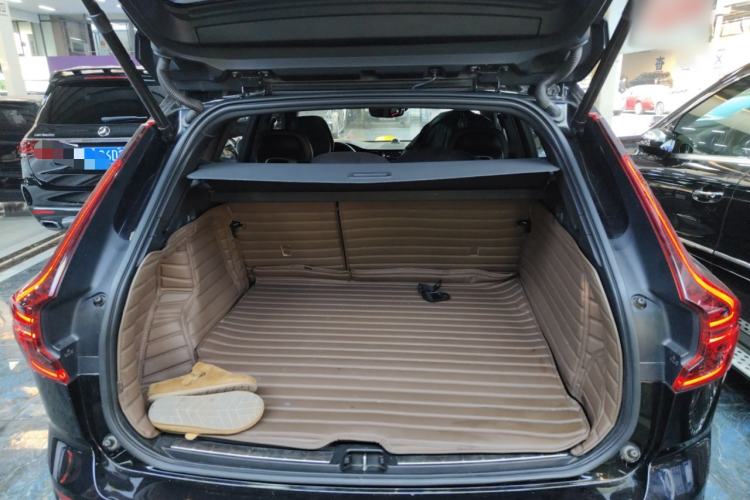 Used Volvo XC60 New Energy 2019 T8 E-Drive Hybrid Intelligent Luxury Sport Edition China V Standard