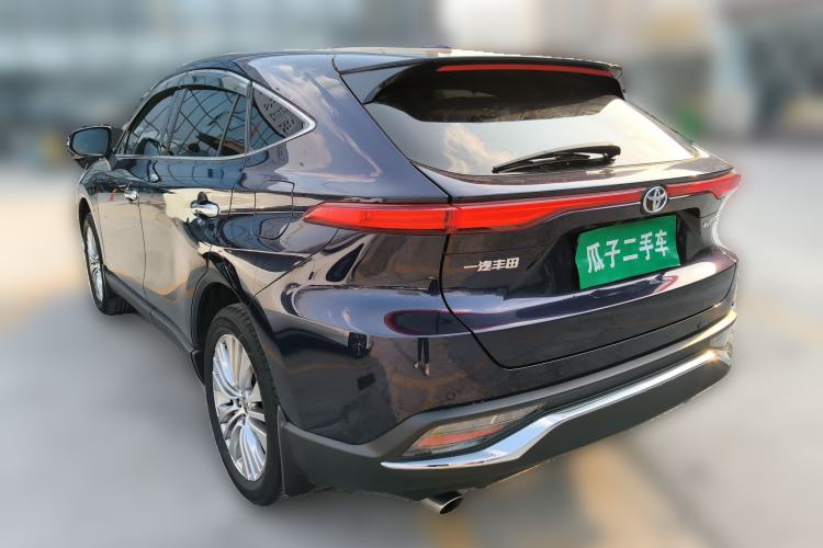 Used Toyota Harrier 2022 2.0L CVT Two-Wheel Drive Deluxe Edition
