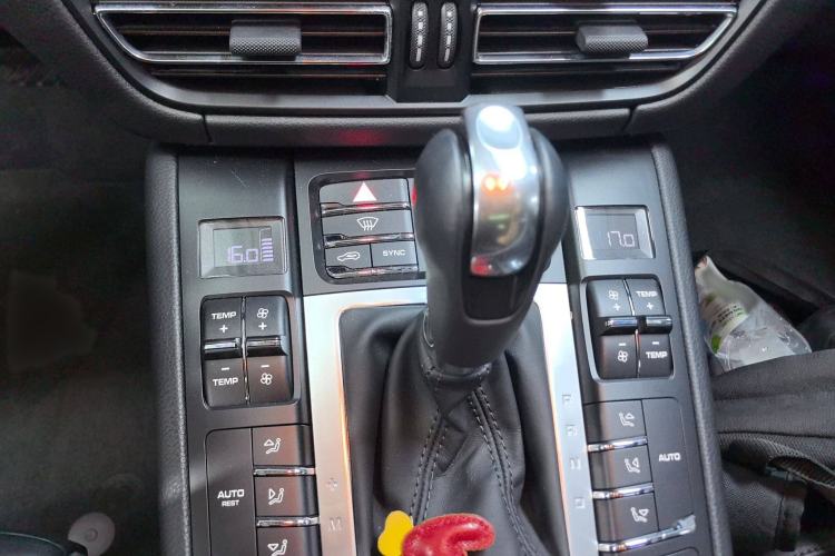 Used Porsche Macan 2021 Macan 2.0T