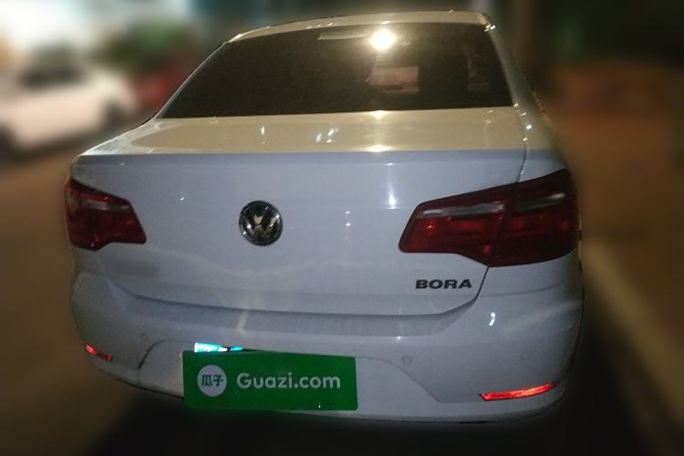 Used Volkswagen Bora 2015 Value Edition 1.6L Manual Fashionable Style Rear