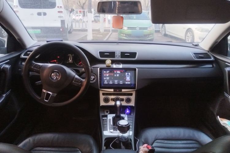 Used Volkswagen Magotan 2013 1.8TSI Luxury Model Center Console