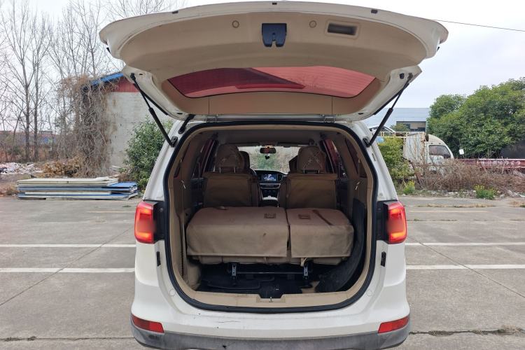 Used Baojun 730 2016 1.5L Manual Standard Version 7 Seats
