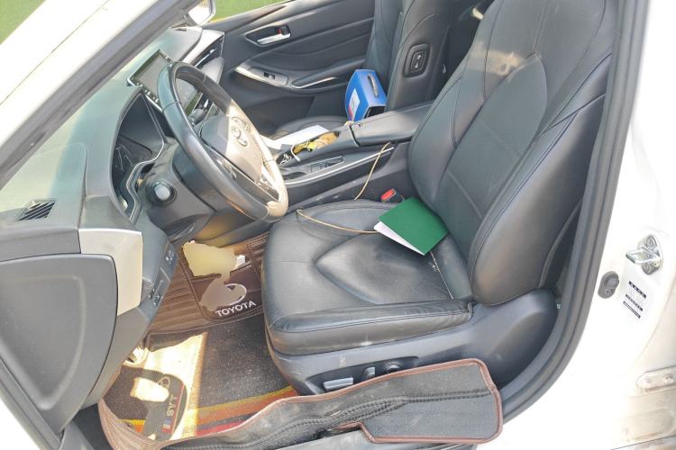 Used Toyota Avalon 2019 2.0L XLE Premium Edition China VI Left Front Seat