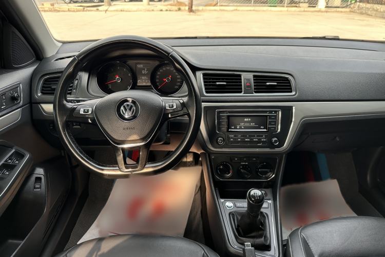 Used Volkswagen Lavida 2017 1.6L Manual Comfort Edition