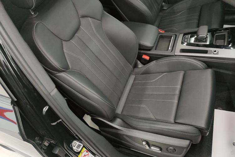 Used Audi Q5L 2025 40 TFSI Luxury Dynamic Edition
