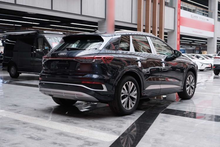 Used Audi Q4 e-tron 2024 40 e-tron Adventure Edition Exterior 7