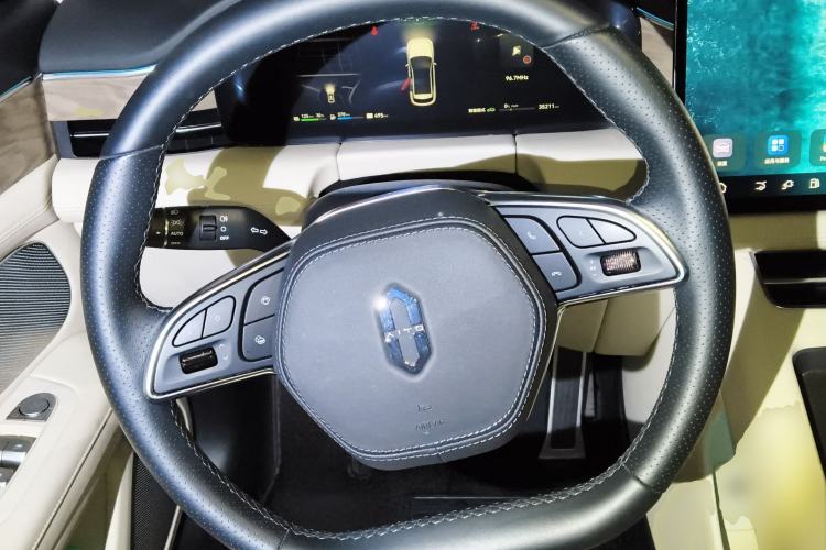 Used Hima AITO M5 2022 Extended-Range Four-Wheel Drive Ultimate Edition