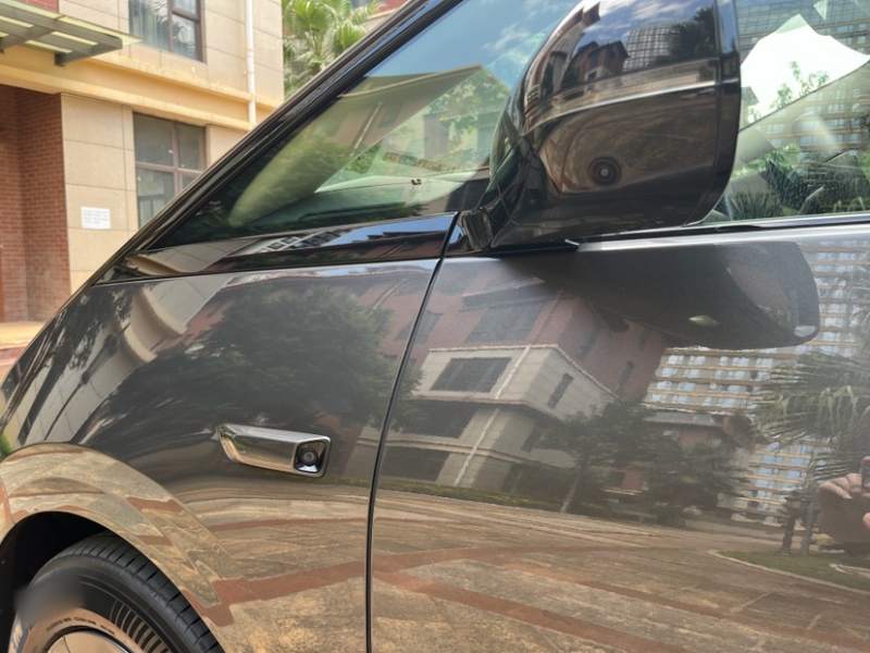 Used Li Auto MEGA 2025 Home Family Special Edition — 34