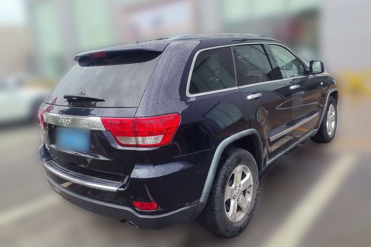 Used Jeep Grand Cherokee 2011 Revised 3.6L Luxury Navigation Edition Exterior 5