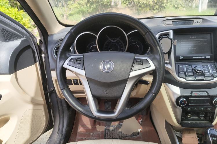 Used CHANGAN Eado 2015 1.6L Manual Luxury Model China IV Standard