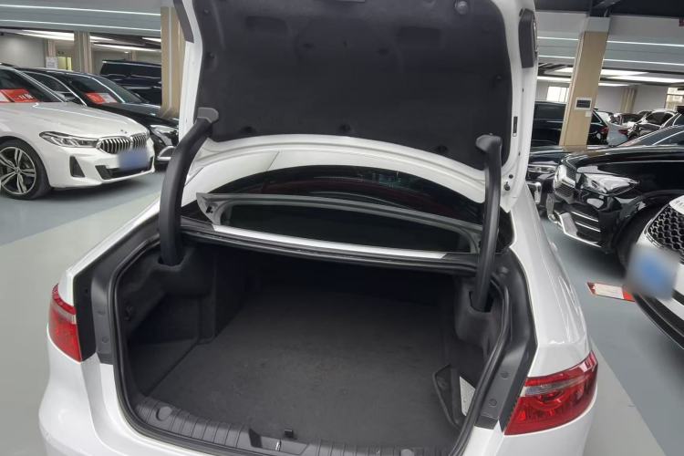 Used Jaguar XFL 2020 XFL 2.0T P200 Two-Wheel-Drive Elite Edition
