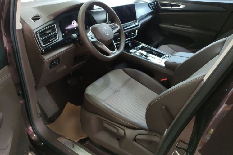 Used Volkswagen Viloran 2022 330TSI Business Edition
