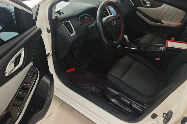 Used Luxgen 5 2015 1.8T Automatic Smart Model