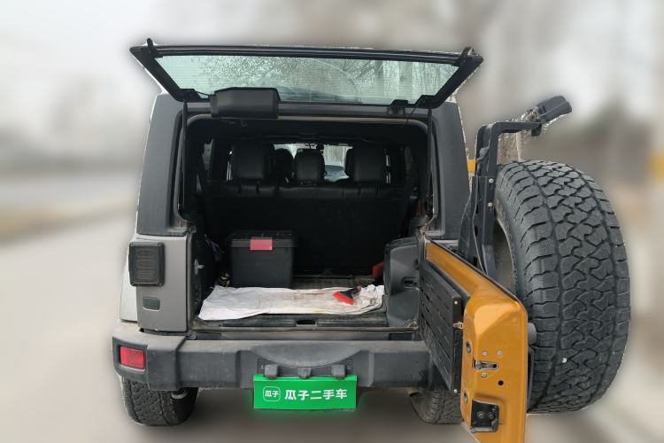 Used Jeep Wrangler 2013 3.6L Sahara Four-Door Edition
