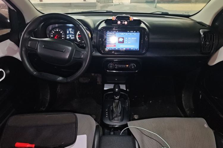 Used Roewe Clever 2021 302km All-Round Version Center Console