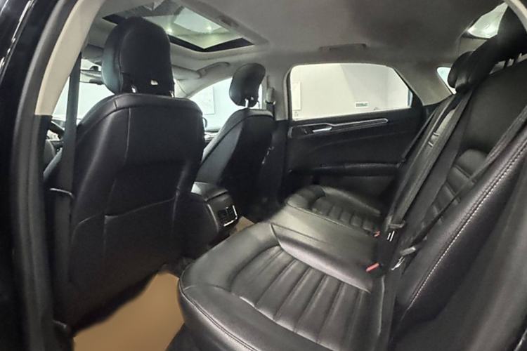 Used Ford Mondeo 2018 EcoBoost 200 Smart Control Fashion Model China V Standard