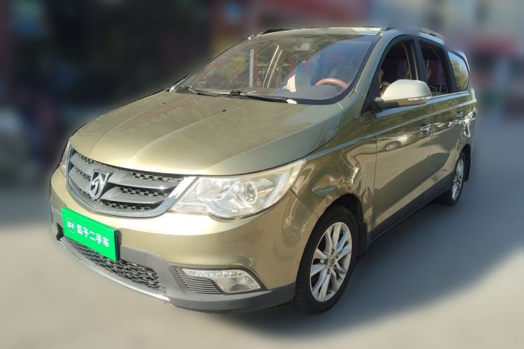 Used Baojun 730 2014 1.5L manual Comfort ESP version 7 seats