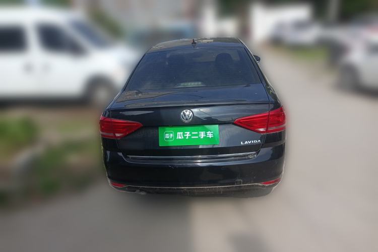 Used Volkswagen Lavida 2015 1.6L Manual Comfort Edition