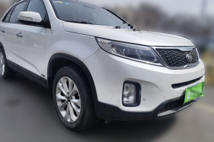 Used Kia Sorento 2013 2.4L 5-seat Gasoline Luxury Edition Front Right 45 Deg
