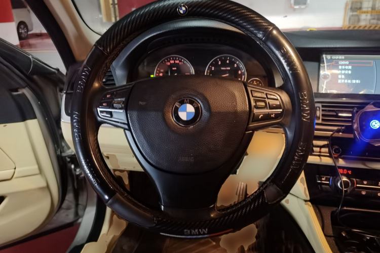 Used BMW 5 Series 2011 523Li Leading Model