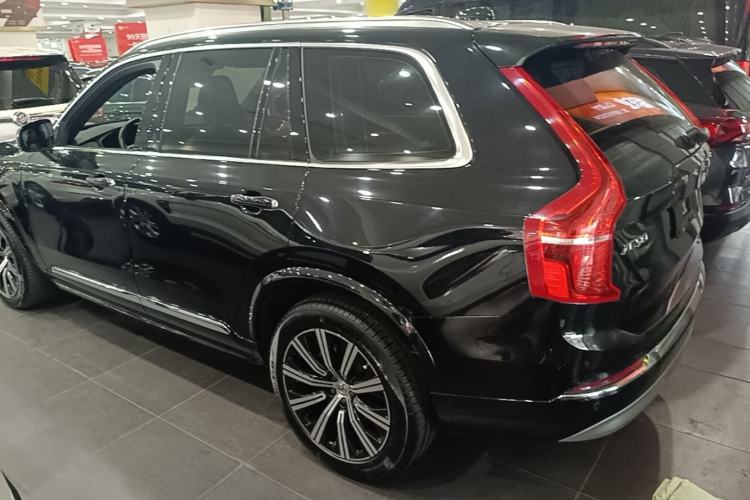 Used Volvo XC90 2022 B5 Smart Drive Luxury Edition 5 Seats
