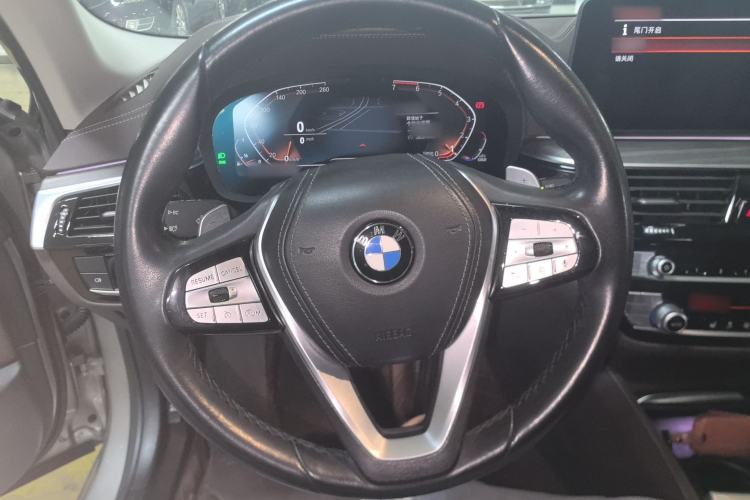 Used BMW 5 Series 2021 530Li Leading Luxury Package Steering Wheel