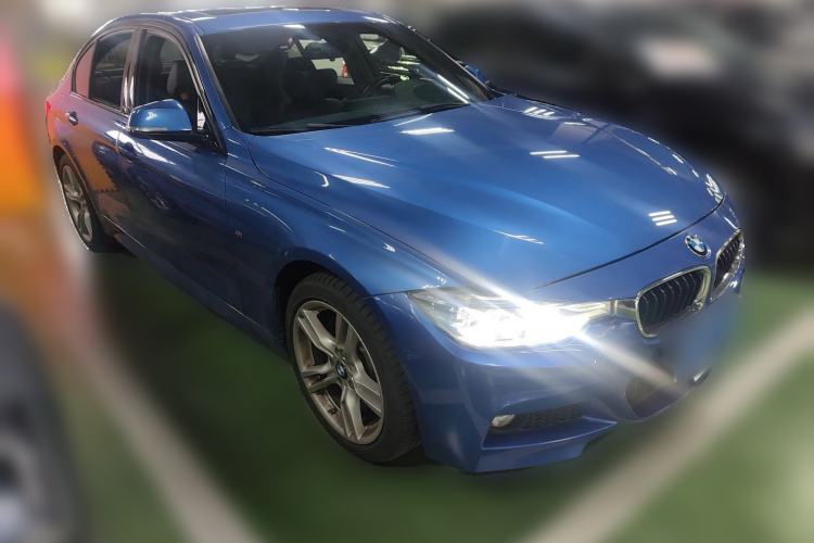 Used BMW 3 Series 2017 330i M Sport Edition Front Right 45 Deg