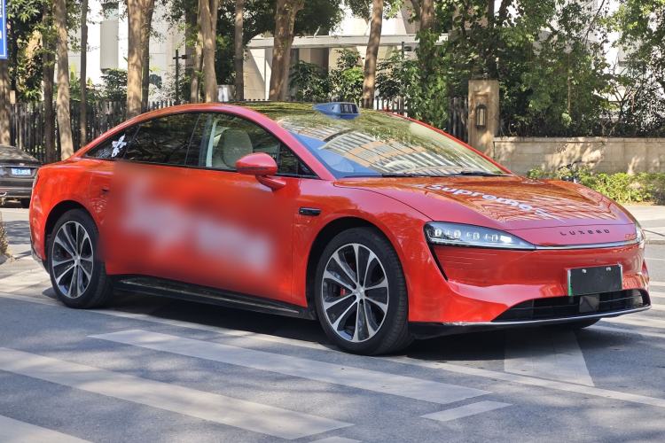 Used Hima Luxeed S7 2025 785 km Ultra