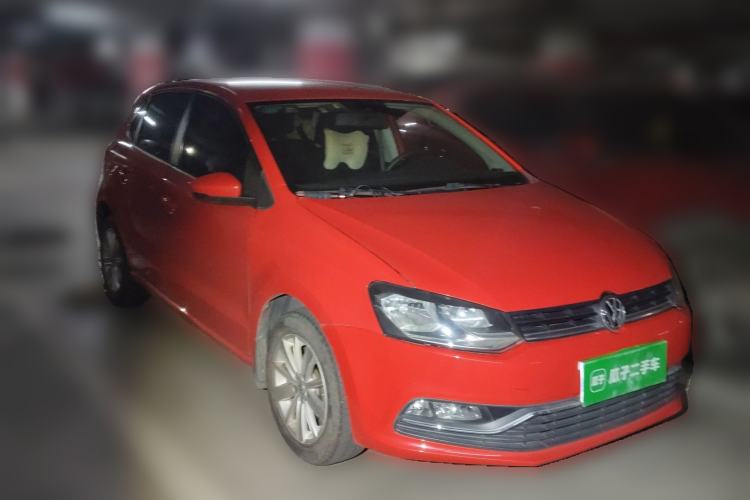 Used Volkswagen Polo 2014 1.6L Automatic Comfort Edition Front Right 45 Deg